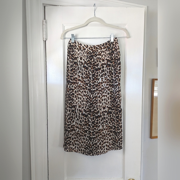 EXPRESS Leopard Print Pleated Midi Skirt size 00 - Picture 1 of 3